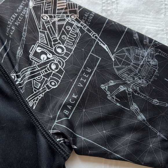 Spyder Long Sleeve Dri Fit compression Black White Mechanical Spider Ski shirt - Picture 3 of 6